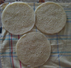 Las tortitas de miltrous enfrÃƒÂ­andose despuÃƒÂ©s de salir de la sartÃƒÂ©n